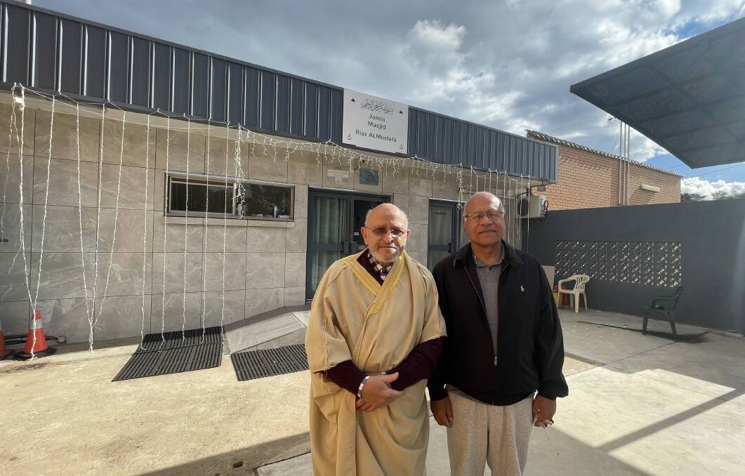 Griffith Islamic mosque Imam Dr Mohamad Mofreh has addressed the alleged recent attack in a Sydney church. He is pictured with friend PJ. Picture by Allan Wilson.