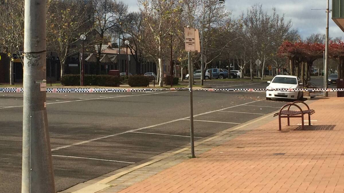 Residents remain calm while bomb squad is en route to Griffith