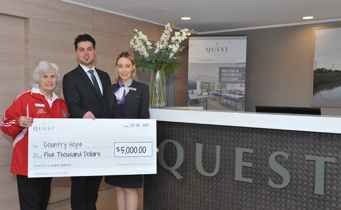 FROM LEFT: Babs Donaldson, Joshua Nadzielski, Fleur Nadzielski are proud to support Country Hope Trust.
