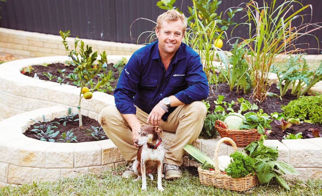GUEST: Jason Hodges, from Better Homes and Gardens, works on all scales of landscaping, from concept to design and construction to maintenance.