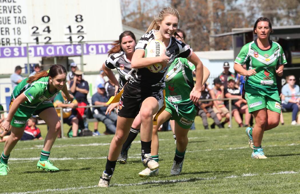 THROUGH: Keshia Gee-Harris finds some space against Leeton in last year's grand final. Picture: Anthony Stipo