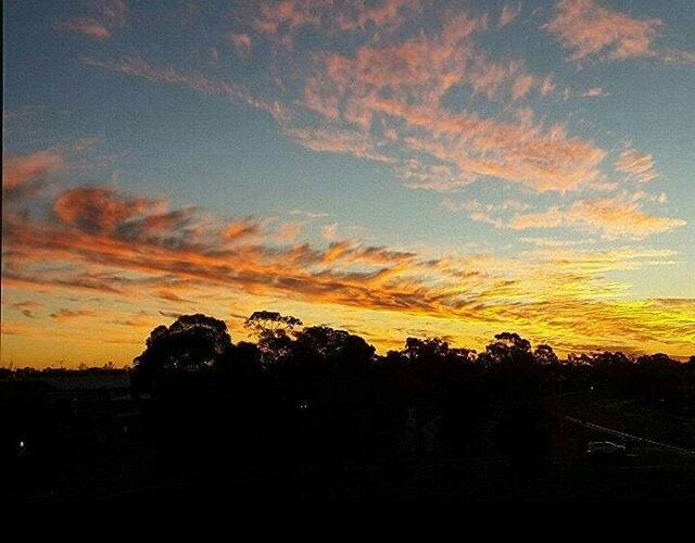 #GRIFFITH: @youngpilot_ofaus - My dad sent me these sunset pics from Griffith, NSW. Too pretty not to post.
