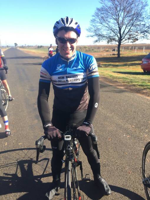 WINNER: Malcolm Blake took out the fourth round of the Tom Cycle City Cup held in Griffth recently from Alan Jones and Kingsley Massey. PHOTO: Supplied