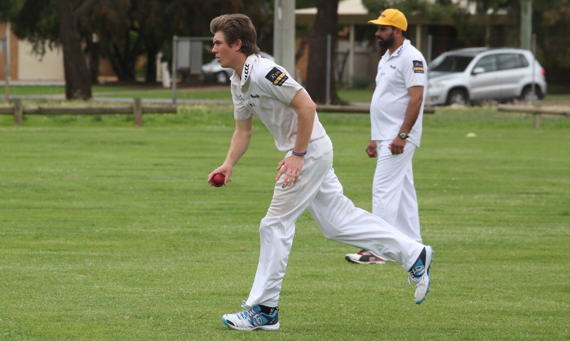STEAMING IN: Leagues Ryan Greenaway coming into bowl against Hanwood before their game was called off last weekend. PHOTO: Anthony Stipo