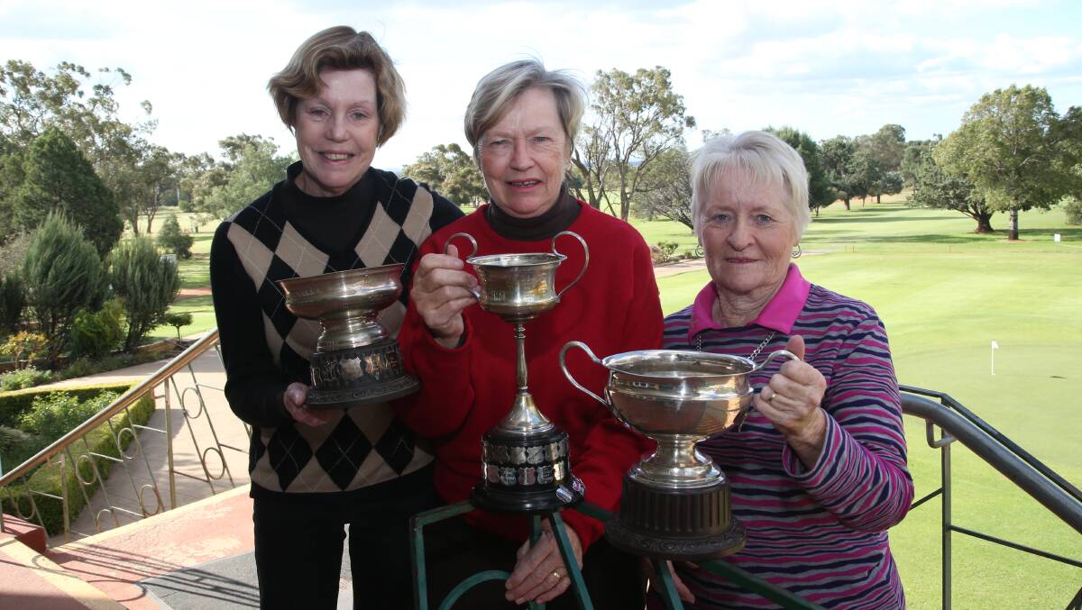 TOP OF THE CLASS: Mary Gifford division 3 winner, Dale Spence division 2 winner and Liz Graham division 1 winner at the weekend. Picture: Anthony Stipo