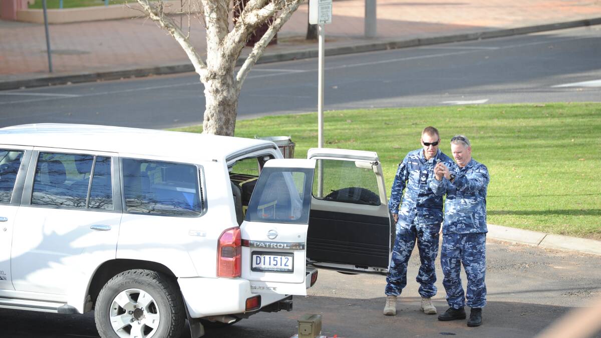 Grenade found on Griffith’s main street | Photos