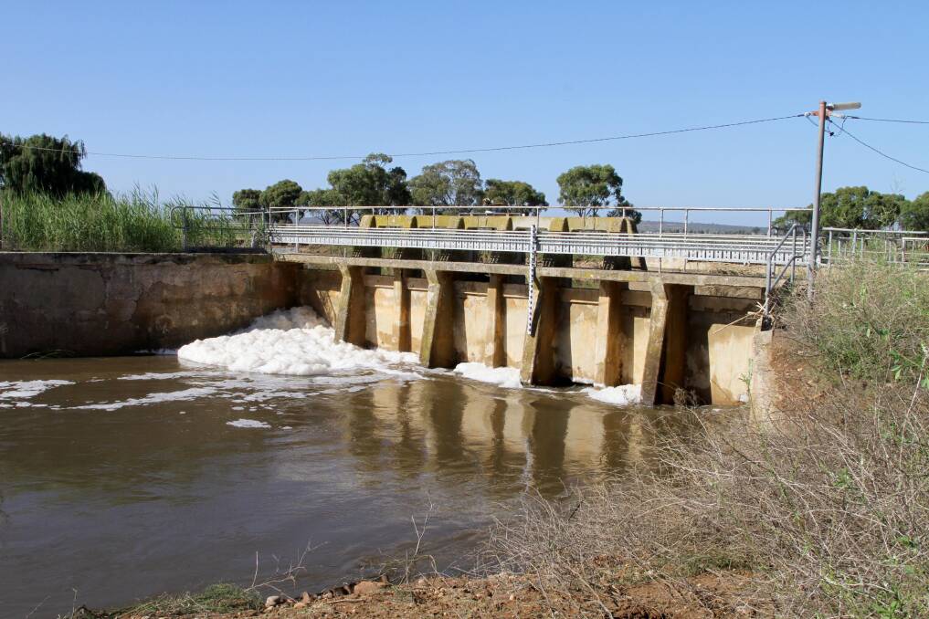 IRRIGATION: Main canal near Yenda. Picture: Anthony Stipo.
