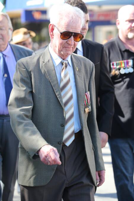 Anzac Day 2014 Banna Ave Griffith, Roy Maggs.
