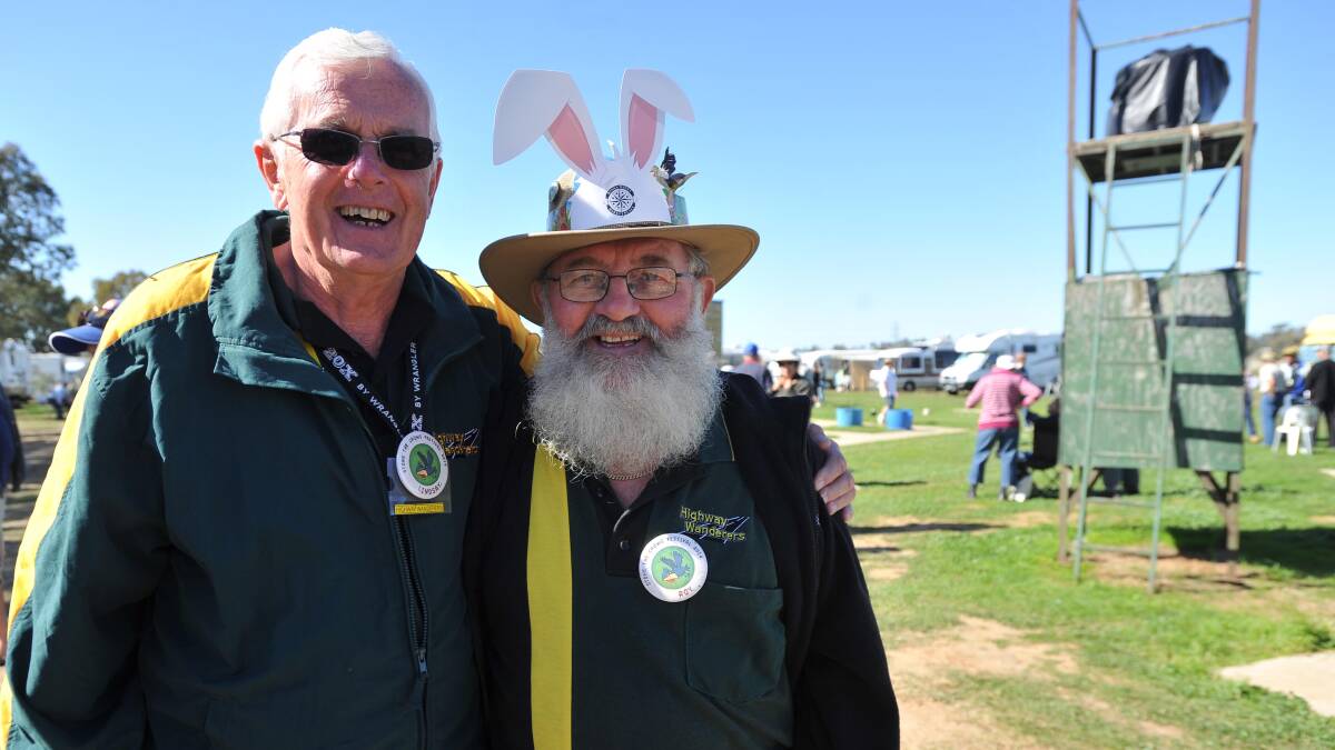 WAGGA: Lindsay Wright and Roy Coalter, the Highway Wanderers, at the Stone the Crows Festival. Picture: Kieren L Tilly, The Daily Advertiser