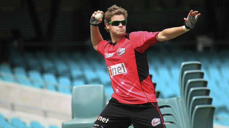 In charge: Sydney Sixers' stand-in skipper Steve Smith in training at the SCG on Thursday. Photo: Tamara Dean