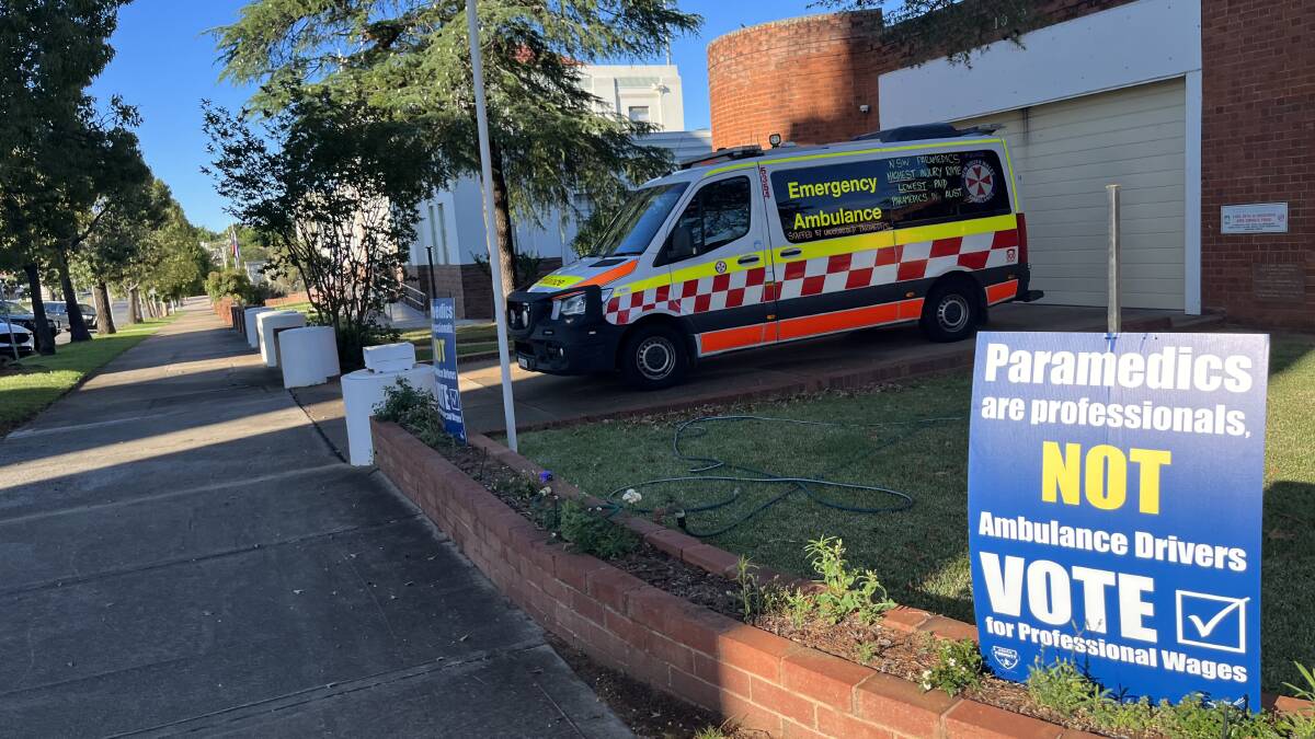 Almost 2000 paramedics across the state have now declined to register with AHPRA, boycotting registration until they receive fair pay. Picture by Talia Pattison