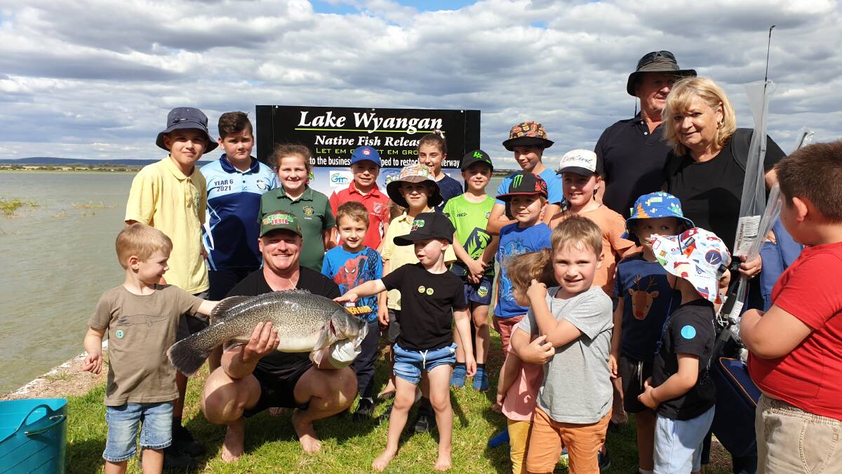 COD CROWD: The Lake Wyangan fish release brought families from all around to come and celebrate the return of fish. PHOTO: Cai Holroyd