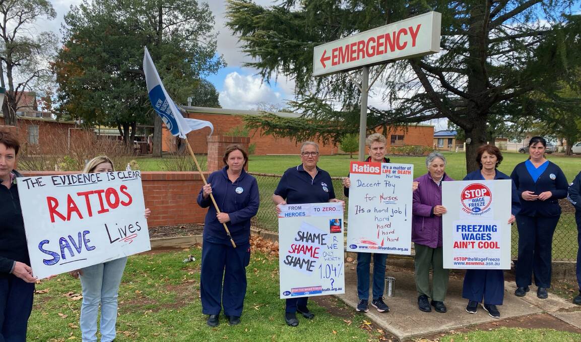 Nurses and Midwifes Rally Outside Leeton Hospital on May 26. PHOTOS: Elizabeth Gracie 