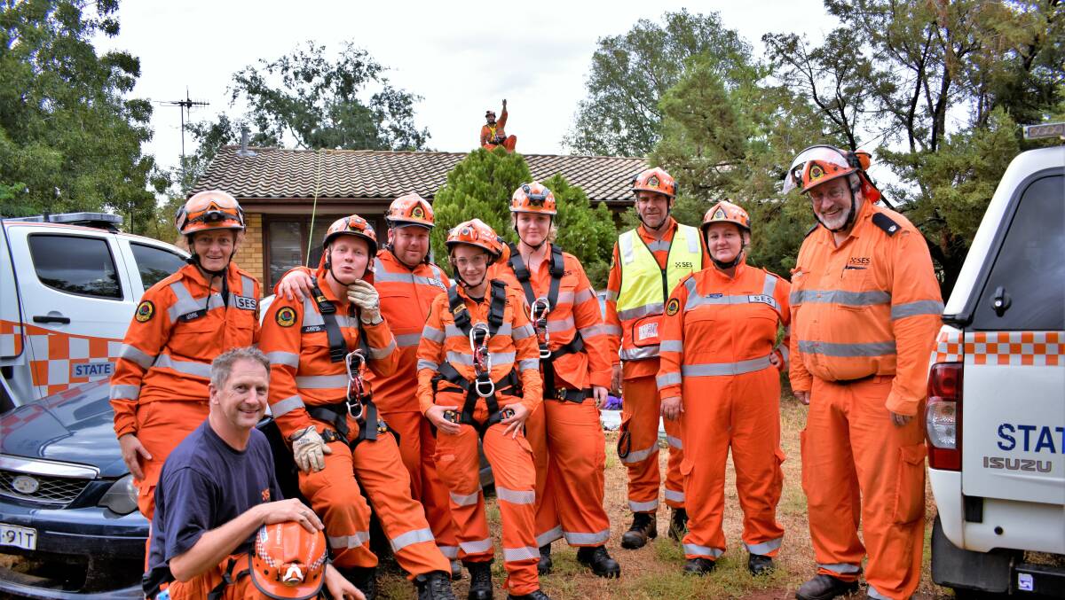 JUST IN TIME: A group of SES volunteers from around the MIA happened to be in the middle of emergency storm training when the downpour struck. PHOTO: Kenji Sato