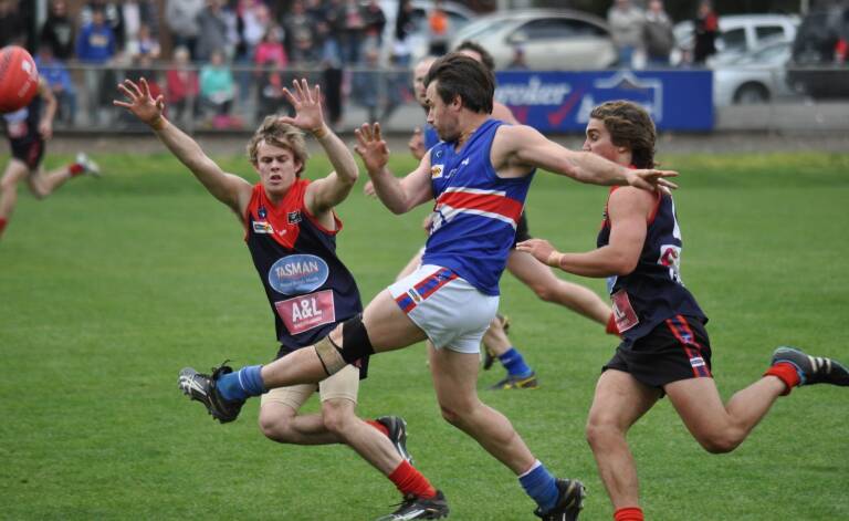 Leigh Owen in action for Tatura.