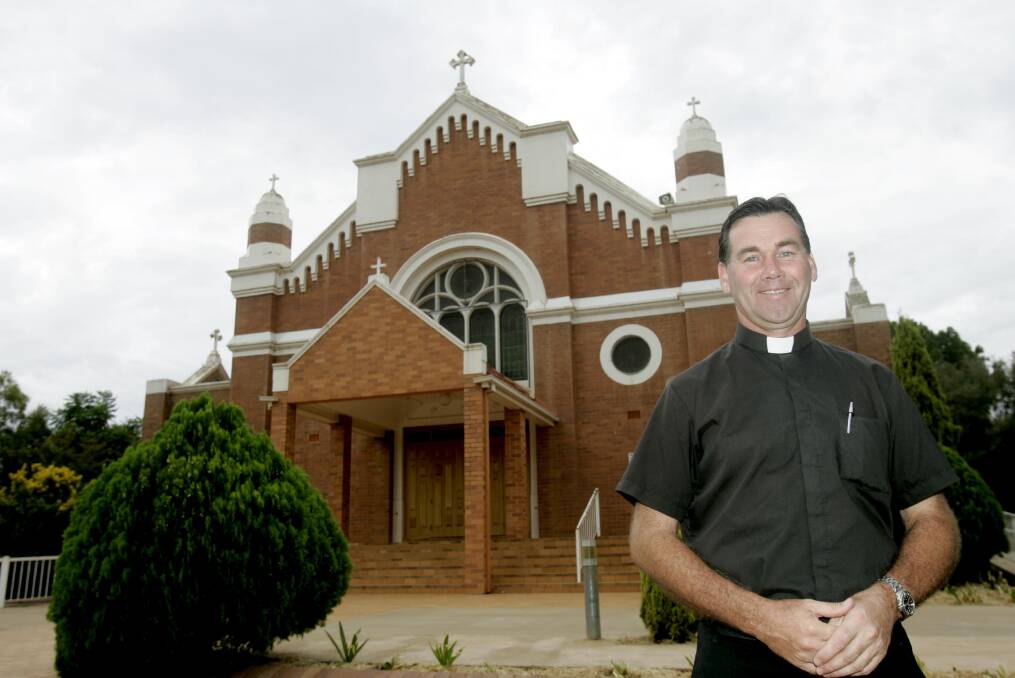 2009: Father Andrew Grace has moved from the Darlington Point/Coleambally Catholic Parish and now calls Griffith home.