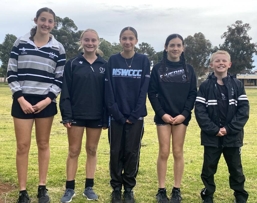 GREAT EFFORT: Ella Gaske, Reese Vidler, Mary Dal Broi, Milly Aitken and Nate Mingay were among the seven who flew the flag for Griffith. PHOTO: Contributed