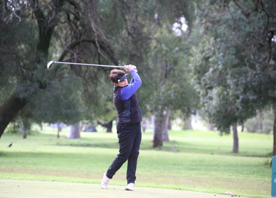 ON TARGET: Judy Leeson sends one down the green at the Griffith Golf Club on Saturday. Picture: Anthony Stipo