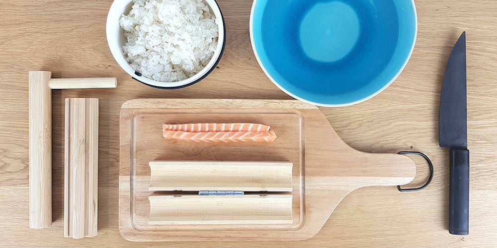 DIY SUSHI: A sushi roll making gadget that's easy to use, perfect for beginners and comes beautifully gift wrapped. yellowoctopus.com.au