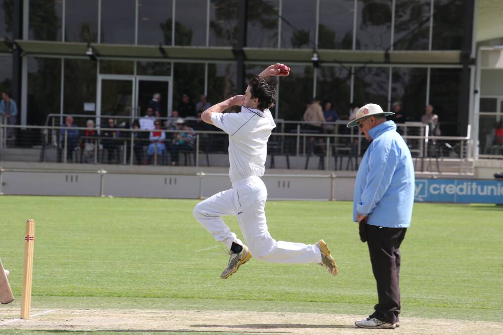 FAST BOWLING: Diggers' Luke Peruzzi trying to find the stumps. PHOTO: Anthony Stipo