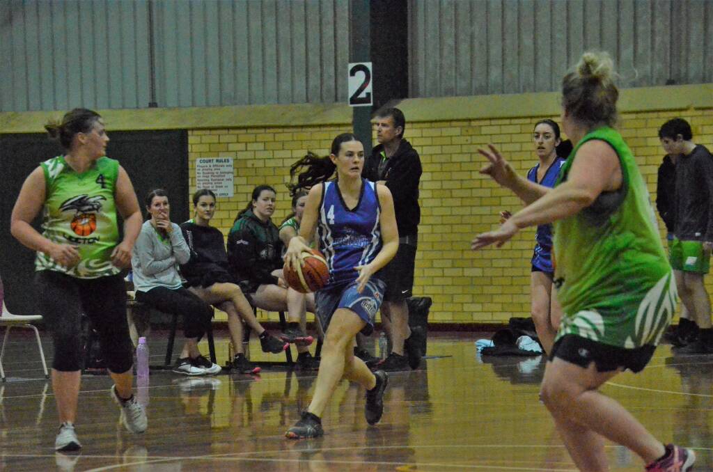 PLAYMAKER: Griffith Demons' Meg Dal Broi opening up the play against Leeton. PHOTO: Liam Warren