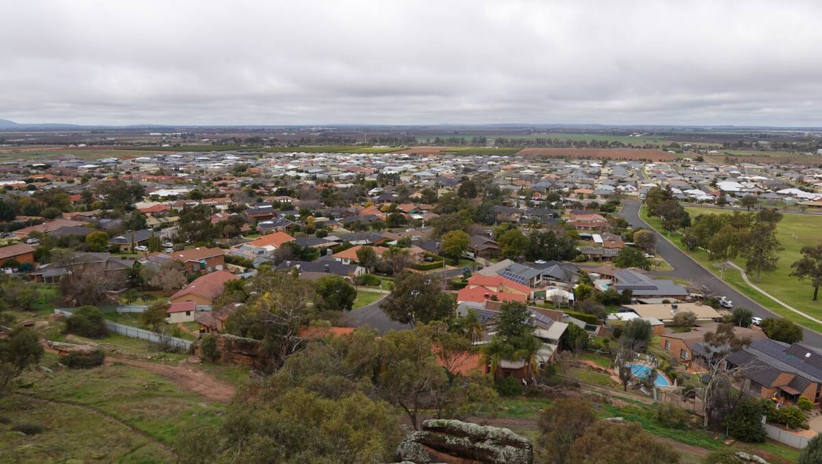 TALKING POINT: Griffith's councillors will be inviting a selection of top politicians to a discussion on the ongoing housing crisis, expected to take place during the Bush Summit later this year. PHOTO: Monty Jacka