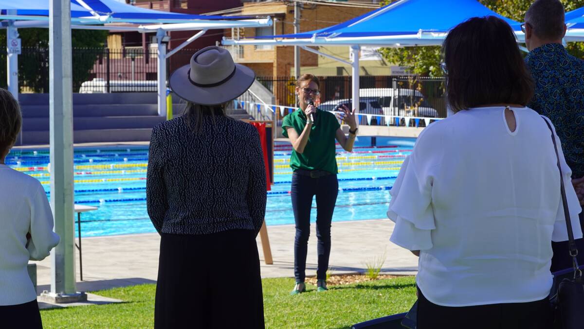 Member for Cootamundra Steph Cooke addresses the crowd at the official opening of Griffith's new outdoor pool. Photo: Monty Jacka