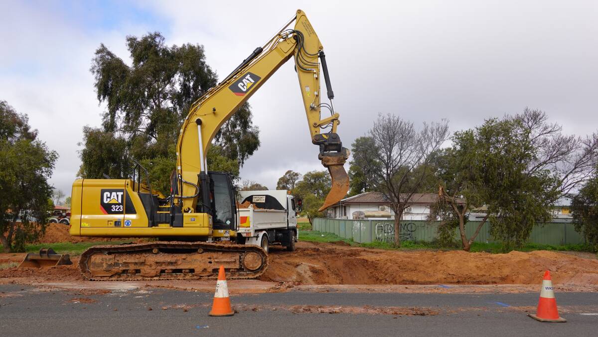 FIRST STEP: Construction crews have begun work preparing Dave Taylor Park for the proposed Griffin Green redevelopment. PHOTO: Monty Jacka