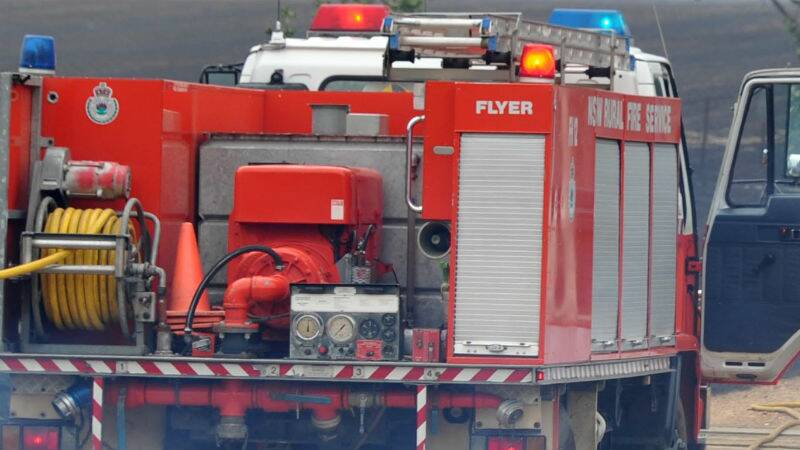 Fire crews called out to extinguish trailer fire along Kidman Way