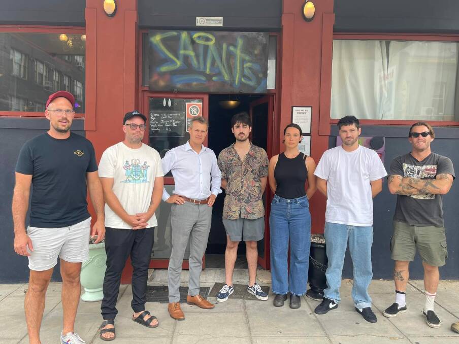 TALKS: Newcastle state MP Tim Crakanthorp meeting with local bar owners outside Saints Bar on King Street earlier this week. Picture: Supplied 