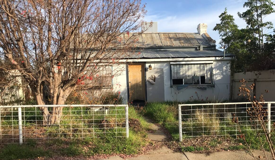 FOR SALE: A three-bedroom, one bathroom 'renovator's delight' home in Hay's Murray Street could be sold at Australia's cheapest house listing price. Picture: Contributed.