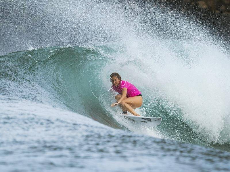 The sting of second place is enough to push Stephanie Gilmore's chances at Snapper Rocks on Sunday.