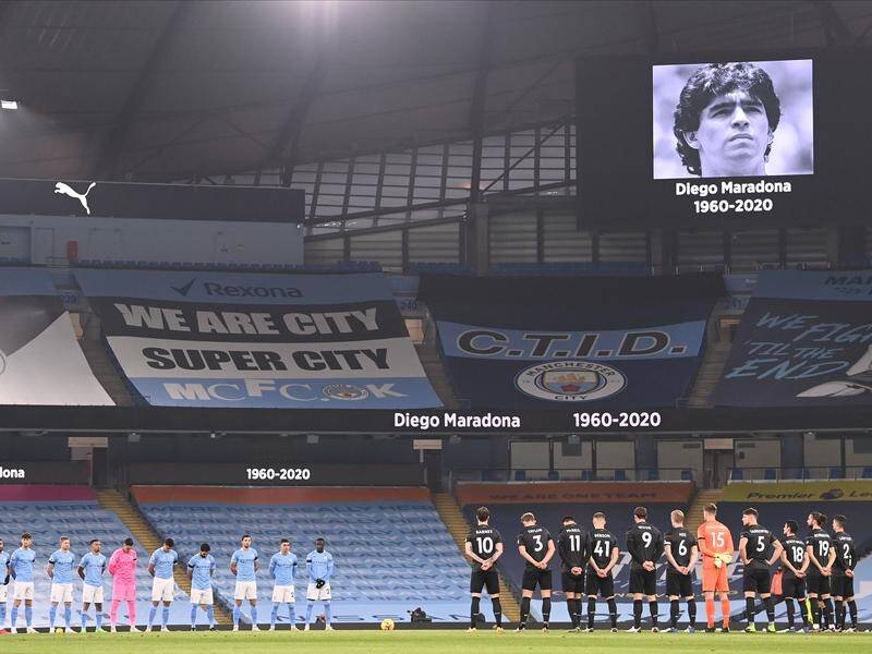 The sporting world continues to paid tribute to Diego Maradona with a pre-game moment of silence.