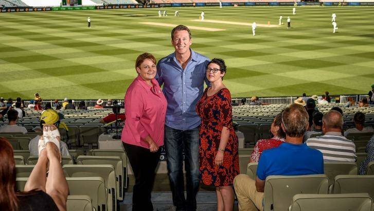 Glen McGrath with breast cancer patient Erin Wood and breast care nurse Michell Hamblin (left). Photo: Justin McManus 