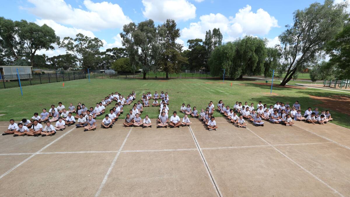 Griffith Public School students spell out an important message ahead of National Day of Action against
Bullying and Violence, which falls on Friday. Pictre: Anthony Stipo