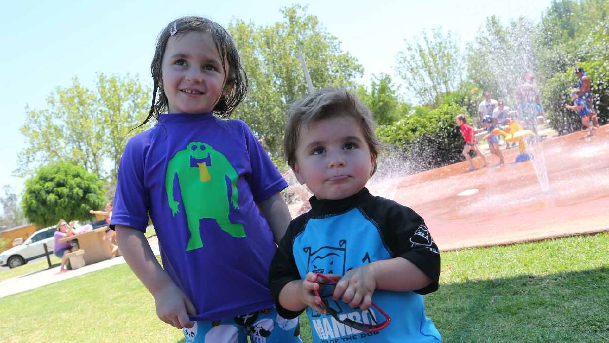 Jemima Morel, 3, and Tytan Vasta, 19 months, at City Park in Griffith. Picture: Anthony Stipo
