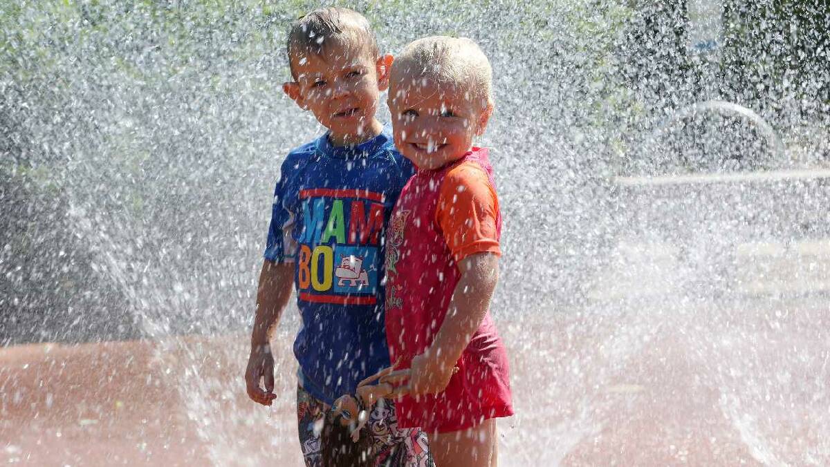 Ethan Biele and Kaitlyn Thomas, both 3, at City Park in Griffith. Picture: Anthony Stipo