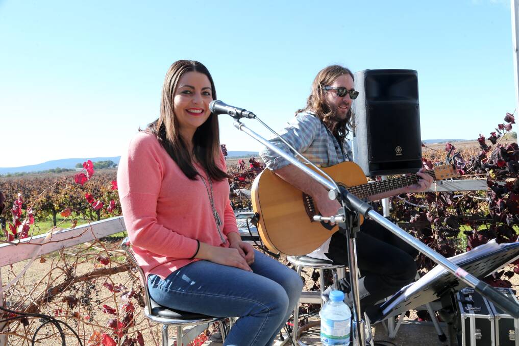 Rosanne and Ben Jones performing at Yarran Wines in 2015. PHOTO: Anthony Stipo