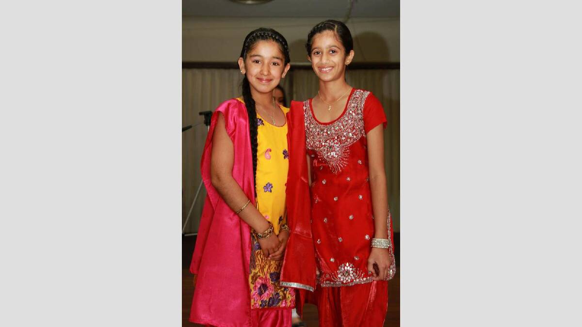 Tiaan Festival ... Amrit Kaur, 10, and Prerna Locham, 11. Picture: Anthony Stipo